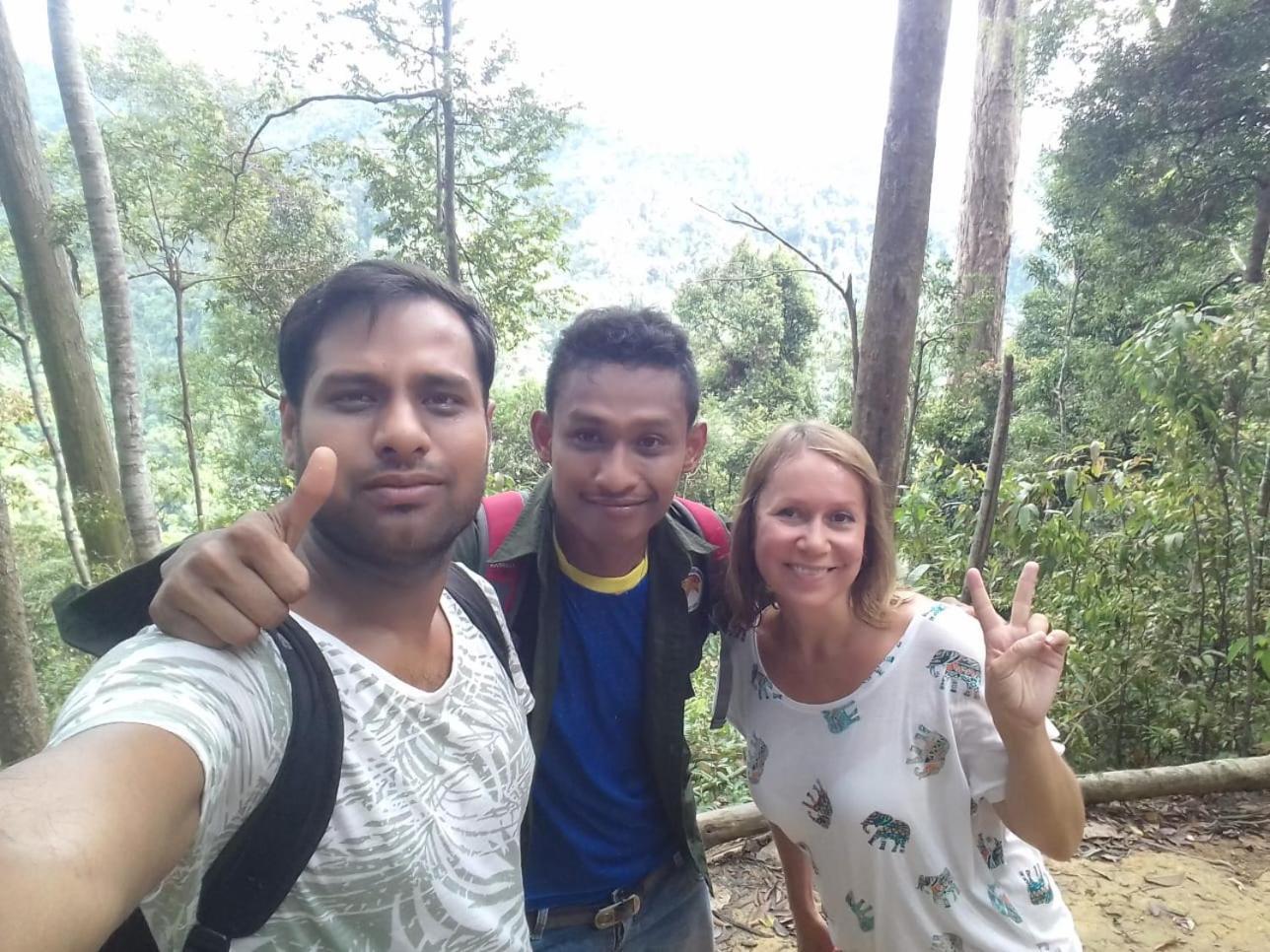 Orangutantreksumatra & Lovely Jungle Lodge Only Book If You Are Treking With Us بوكيت لاوانج الغرفة الصورة